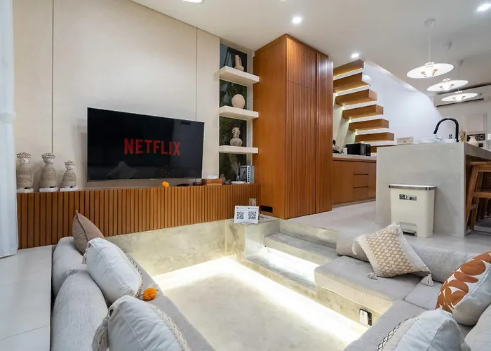 Sevu 3 - Designer 3br With Pool And Rooftop View Cemagi