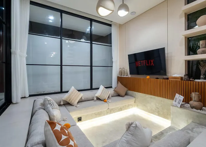 Sevu 3 - Designer 3br With Pool And Rooftop View 度假居