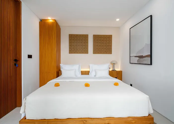 Sevu 3 - Designer 3br With Pool And Rooftop View Cemagi